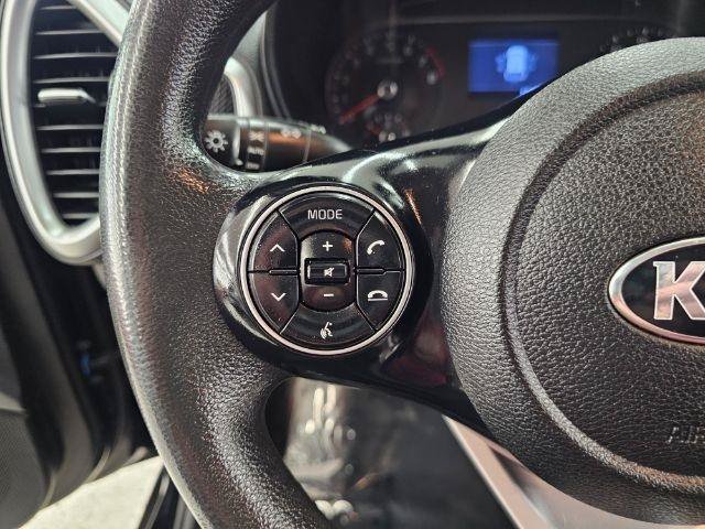 Used 2020 Kia Soul S FWD image 11