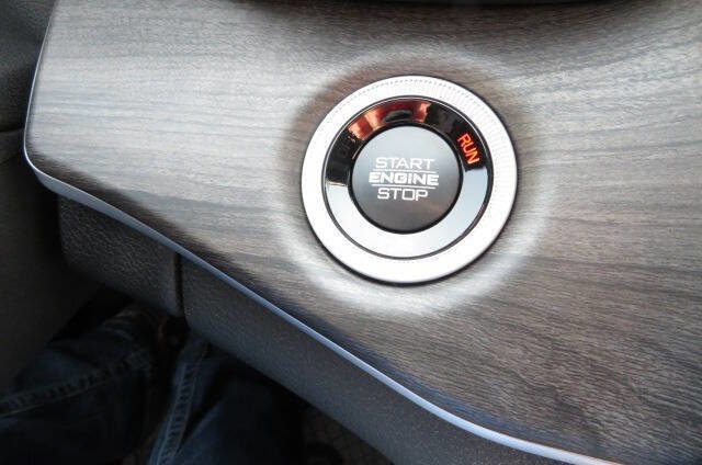 New 2025 Jeep Grand Cherokee Limited image 28