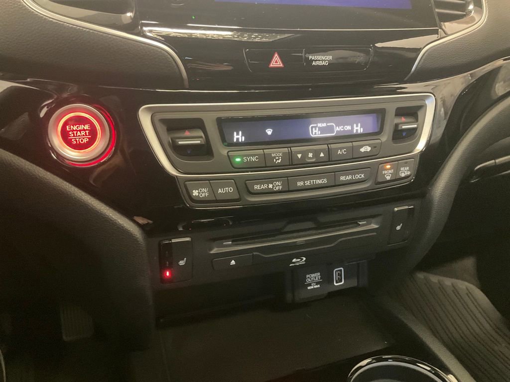 Used 2022 Honda Pilot Touring image 27