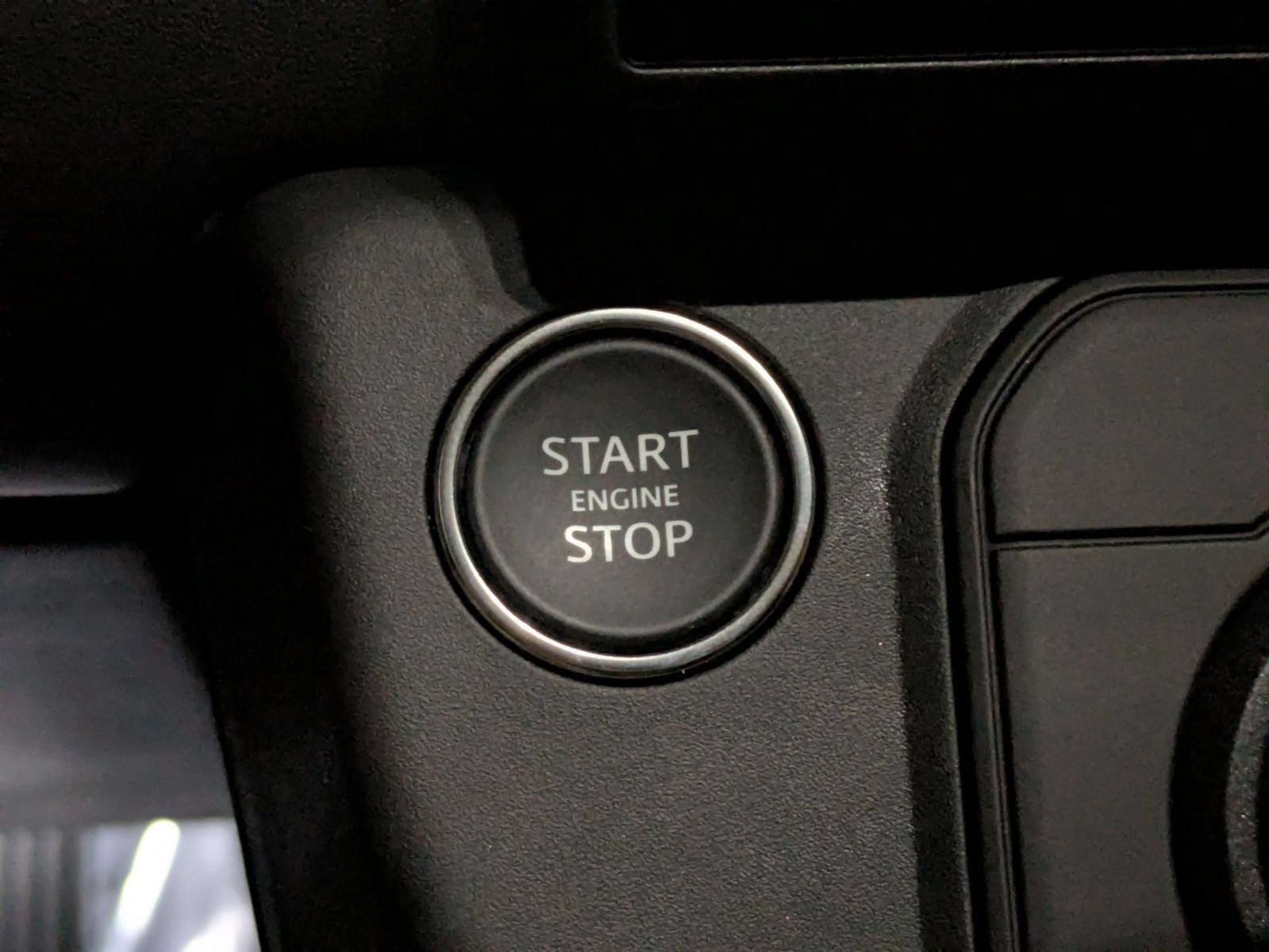 New 2026 Land Rover Defender 110 X-Dynamic SE AWD/4WD image 23