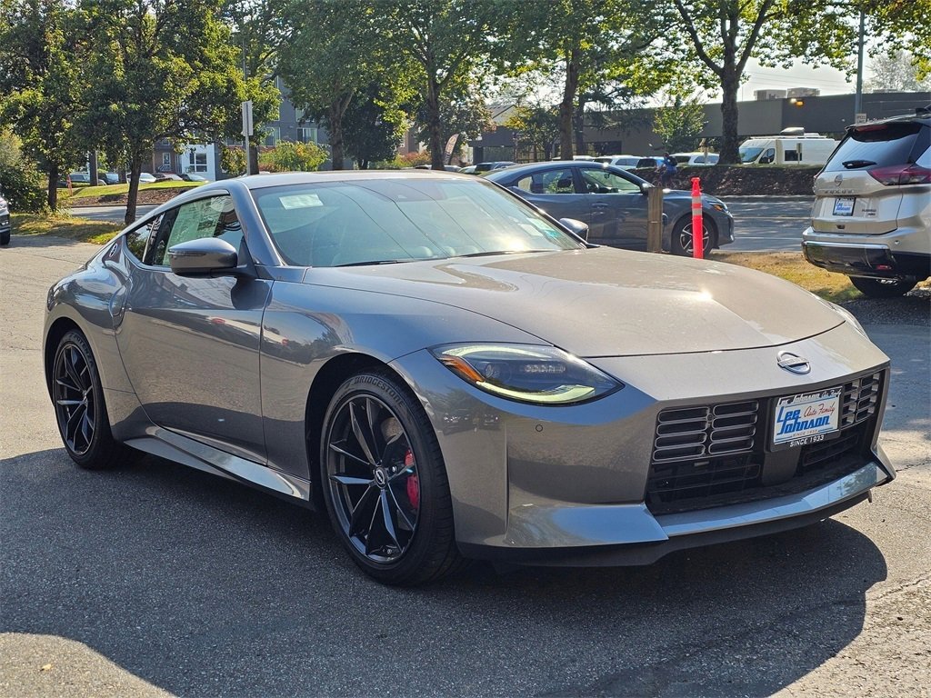 New 2025 Nissan Z Performance w/ Floor Mat Package image 3