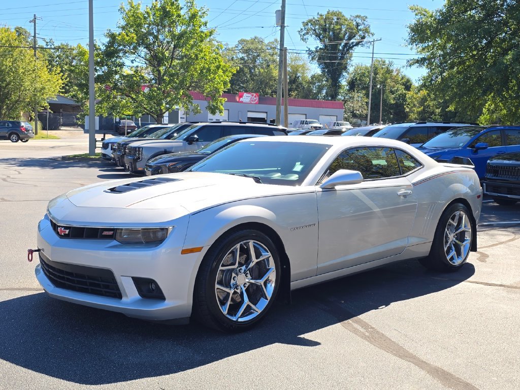 Used 2015 Chevrolet Camaro SS w/ RS Package RWD image 7