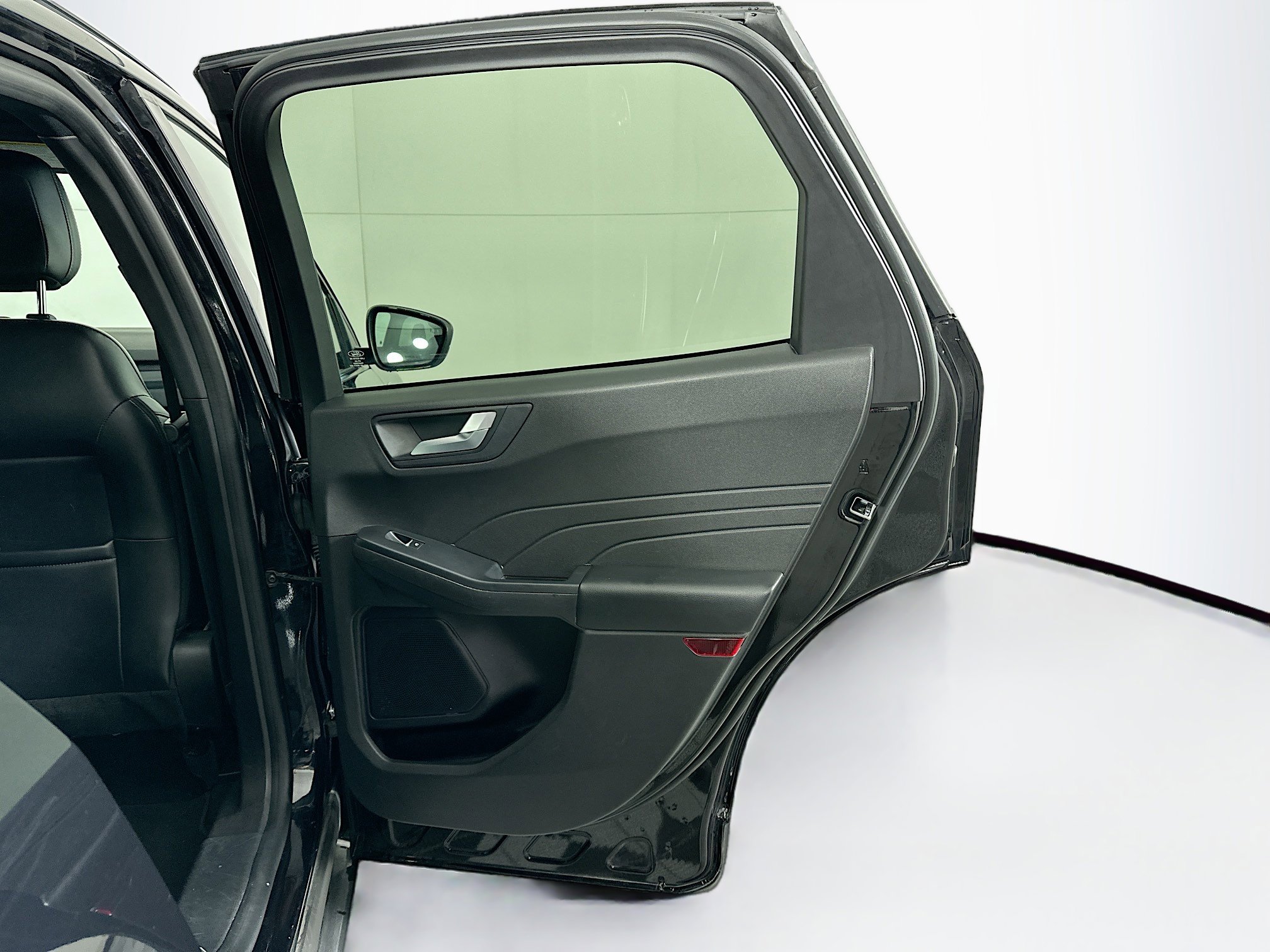 Used 2024 Ford Escape ST-Line image 29