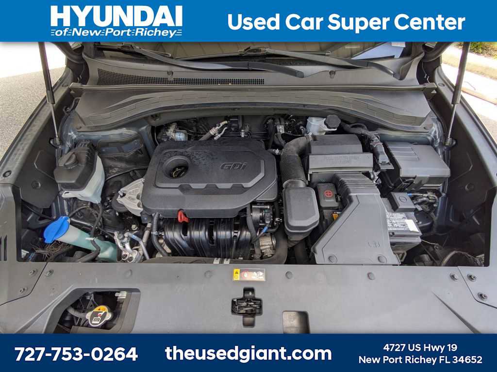 Used 2020 Hyundai Santa Fe SE image 13
