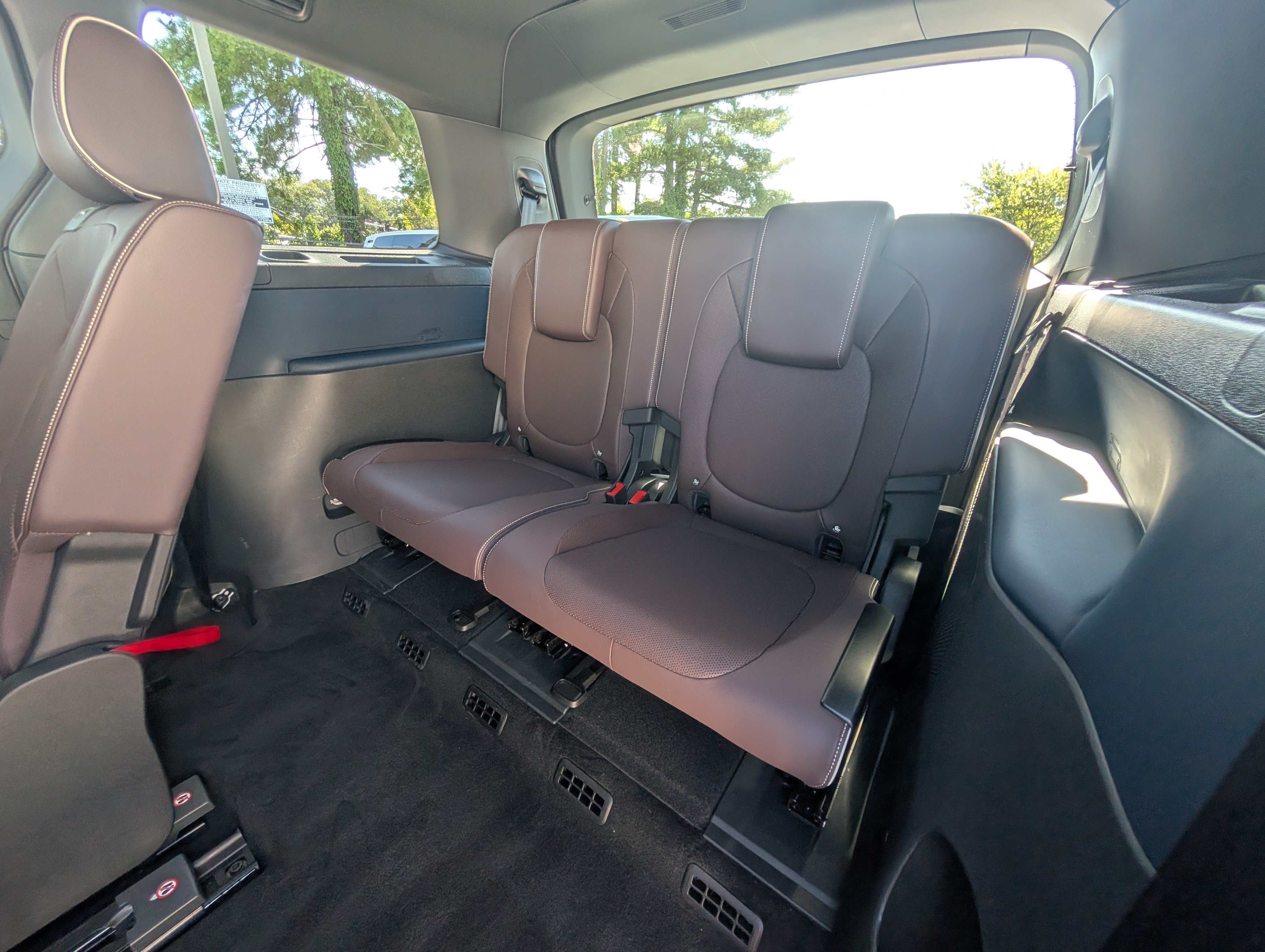 Used 2025 Volkswagen ID. Buzz Pro S Plus RWD image 15