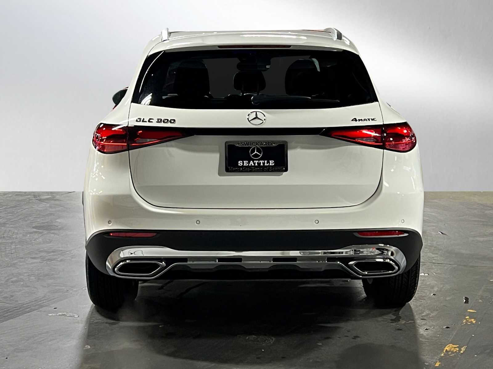 Certified 2025 Mercedes-Benz GLC 300 GLC 300 image 4