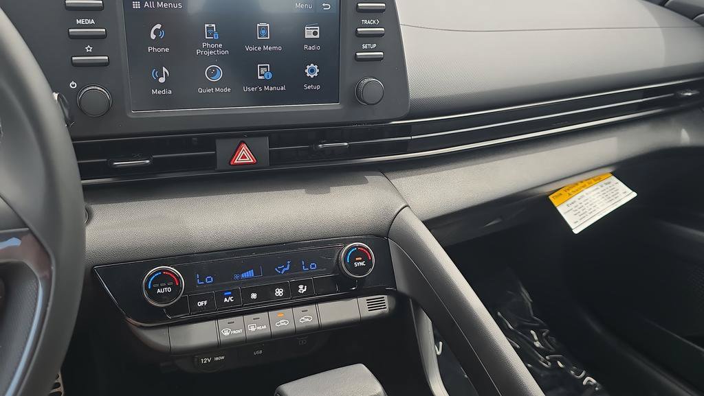 Certified 2025 Hyundai Elantra Sport FWD image 22