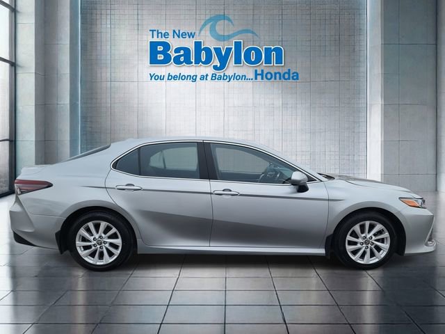 Used 2023 Toyota Camry LE FWD image 5