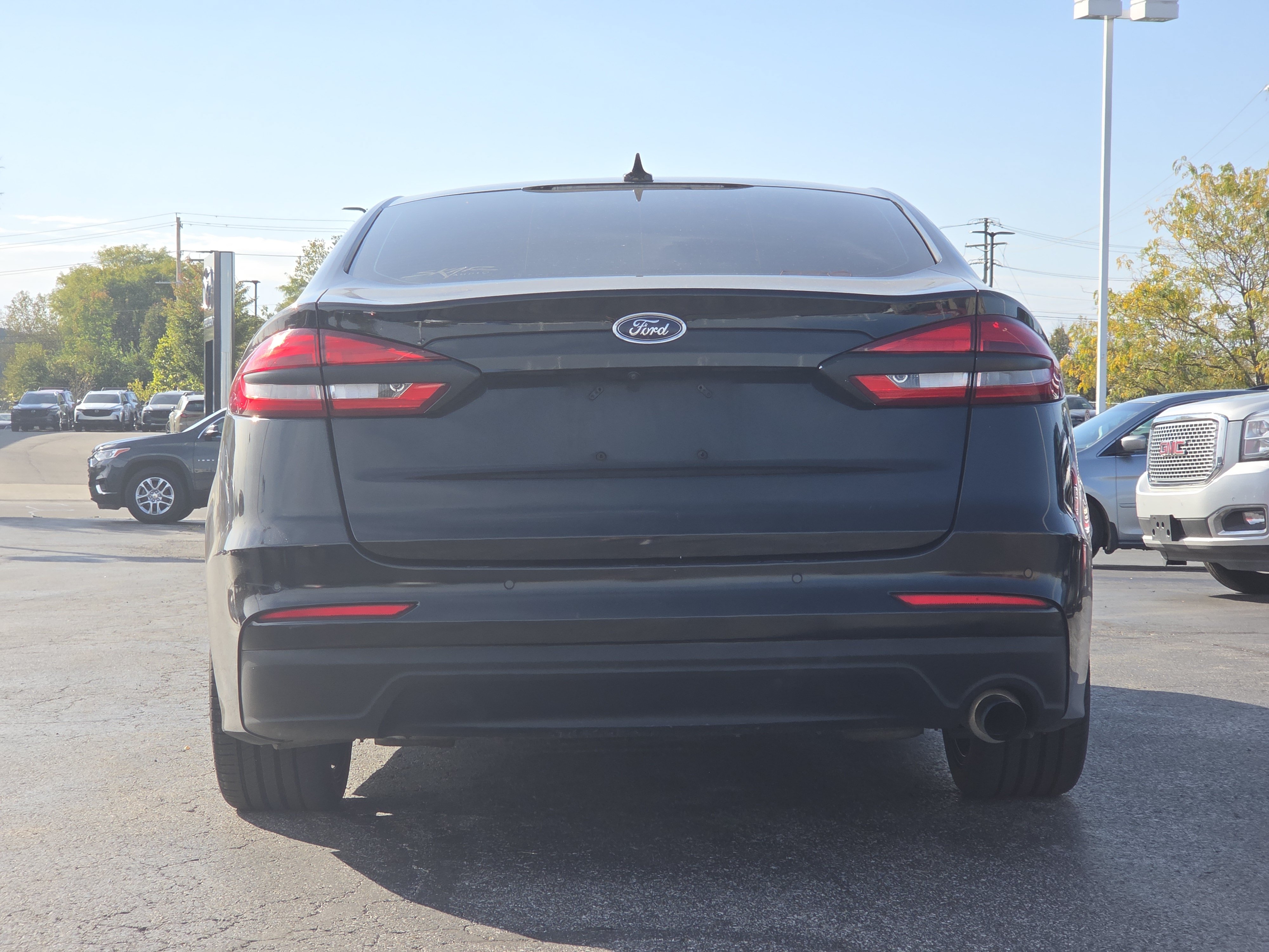 Used 2020 Ford Fusion SE FWD image 11