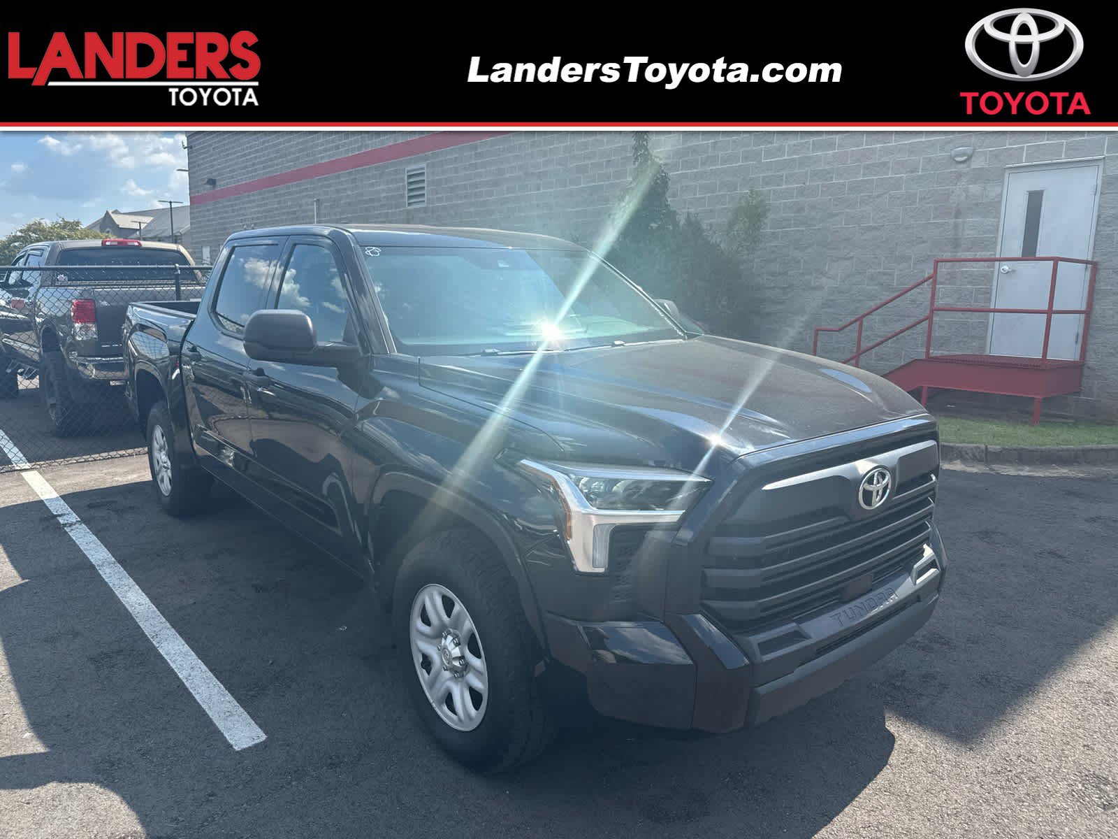 Certified 2025 Toyota Tundra SR AWD/4WD image 1
