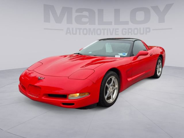 Used 2004 Chevrolet Corvette Coupe RWD video 1