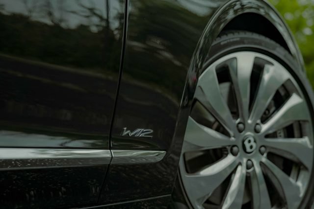 Used 2020 Bentley Flying Spur W12 AWD/4WD image 42
