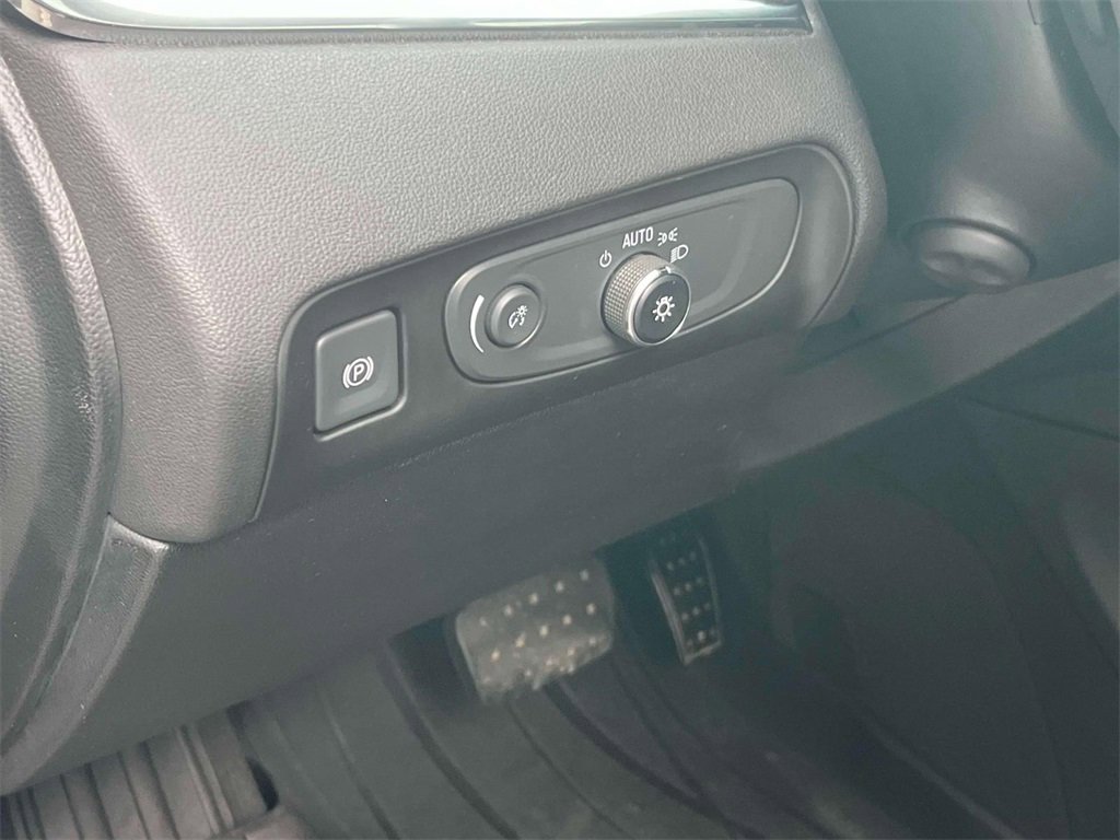 Used 2020 Buick Enclave Avenir w/ Avenir Technology Package image 30