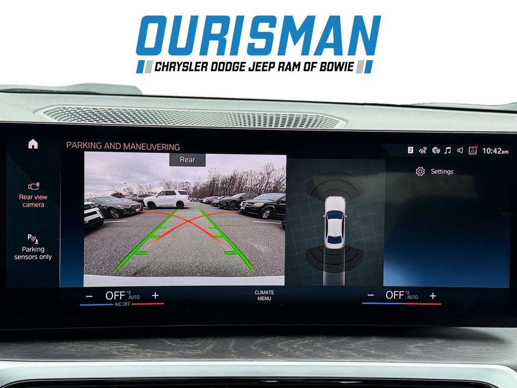 Used 2023 BMW 330i xDrive 330i xDrive w/ Premium Package image 20