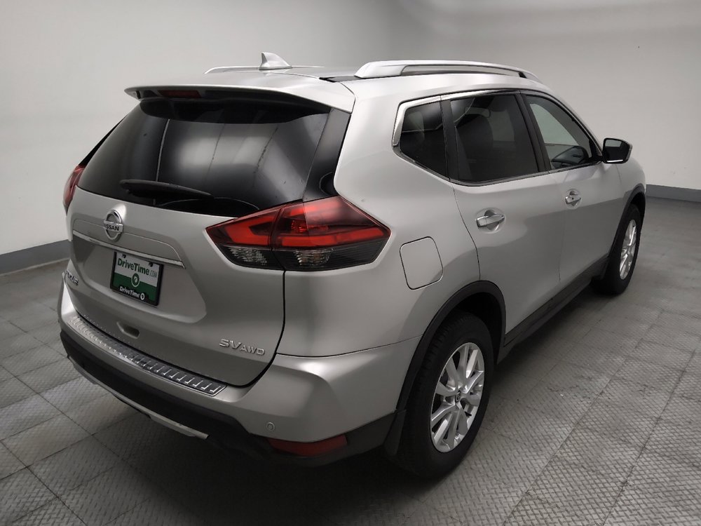 Used 2019 Nissan Rogue SV image 9