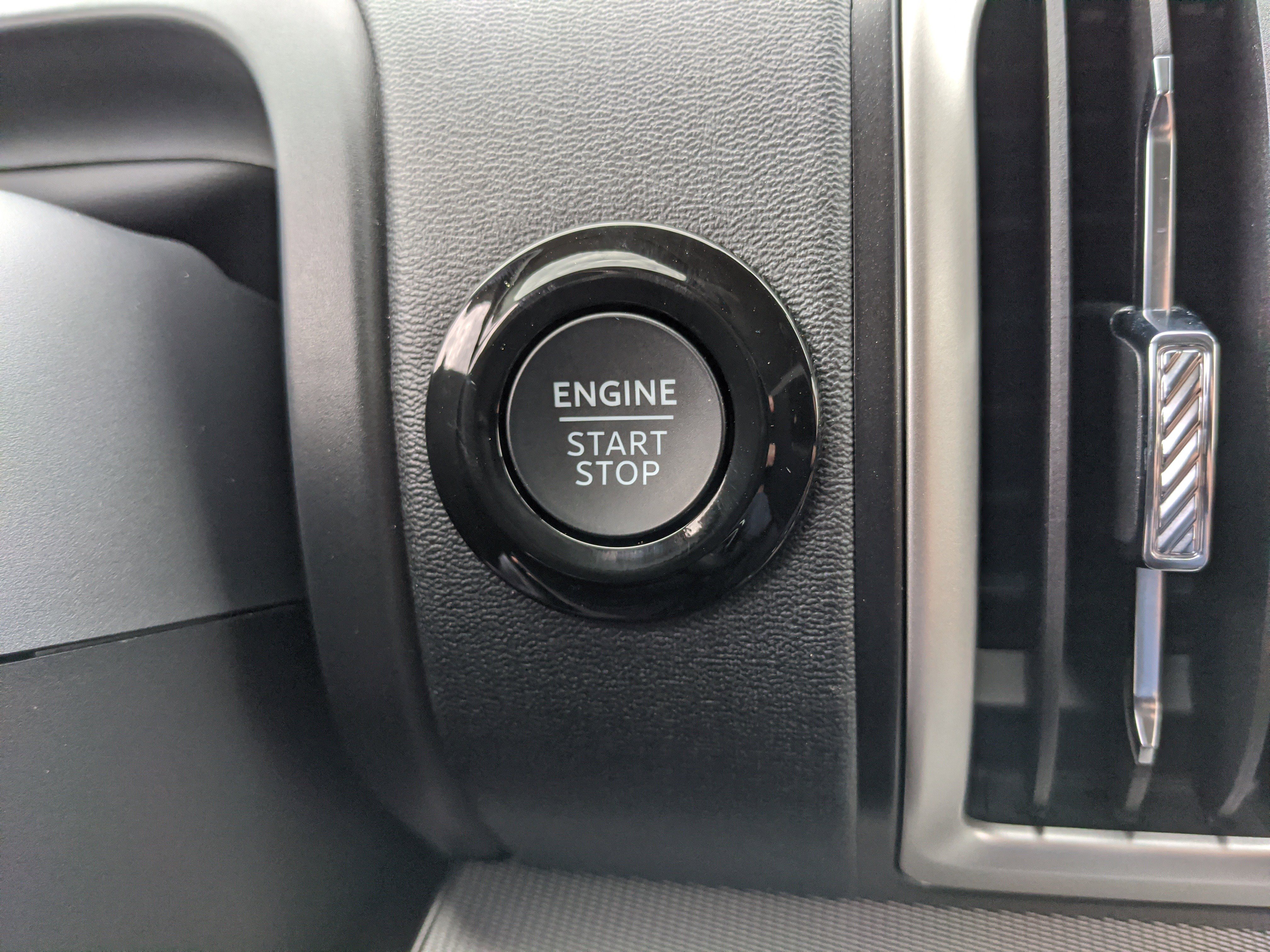 New 2025 Ford Expedition Active image 24