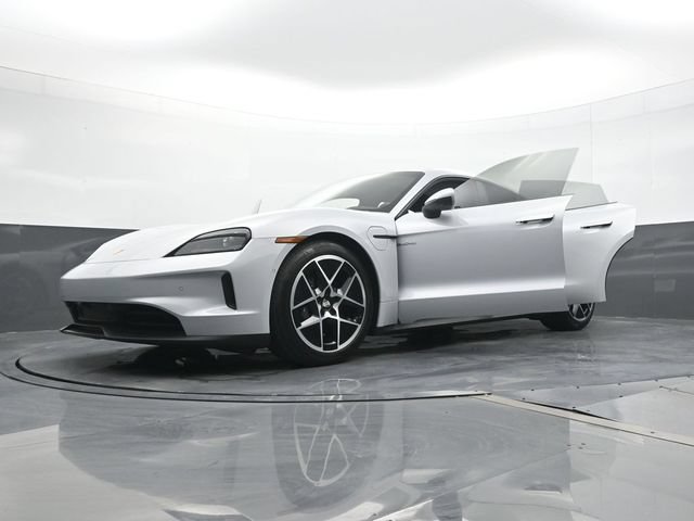 Certified 2025 Porsche Taycan AWD/4WD image 32