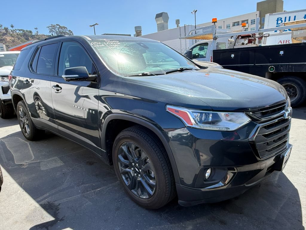 Used 2020 Chevrolet Traverse RS w/ LPO, 'HIT The Road' Package FWD image 3