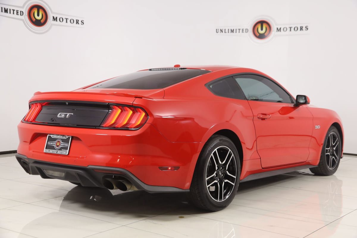 Used 2019 Ford Mustang GT RWD image 3