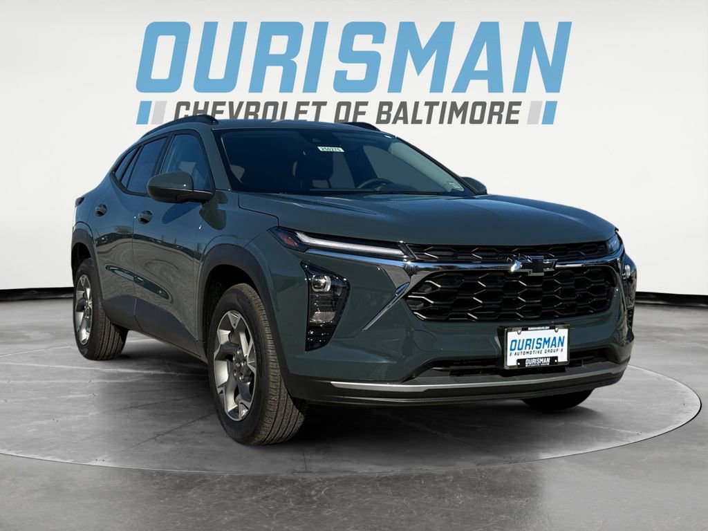 New 2025 Chevrolet Trax LT w/ Driver Confidence Package
