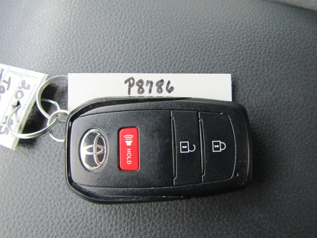 Used 2025 Toyota Tacoma TRD Off-Road AWD/4WD image 30