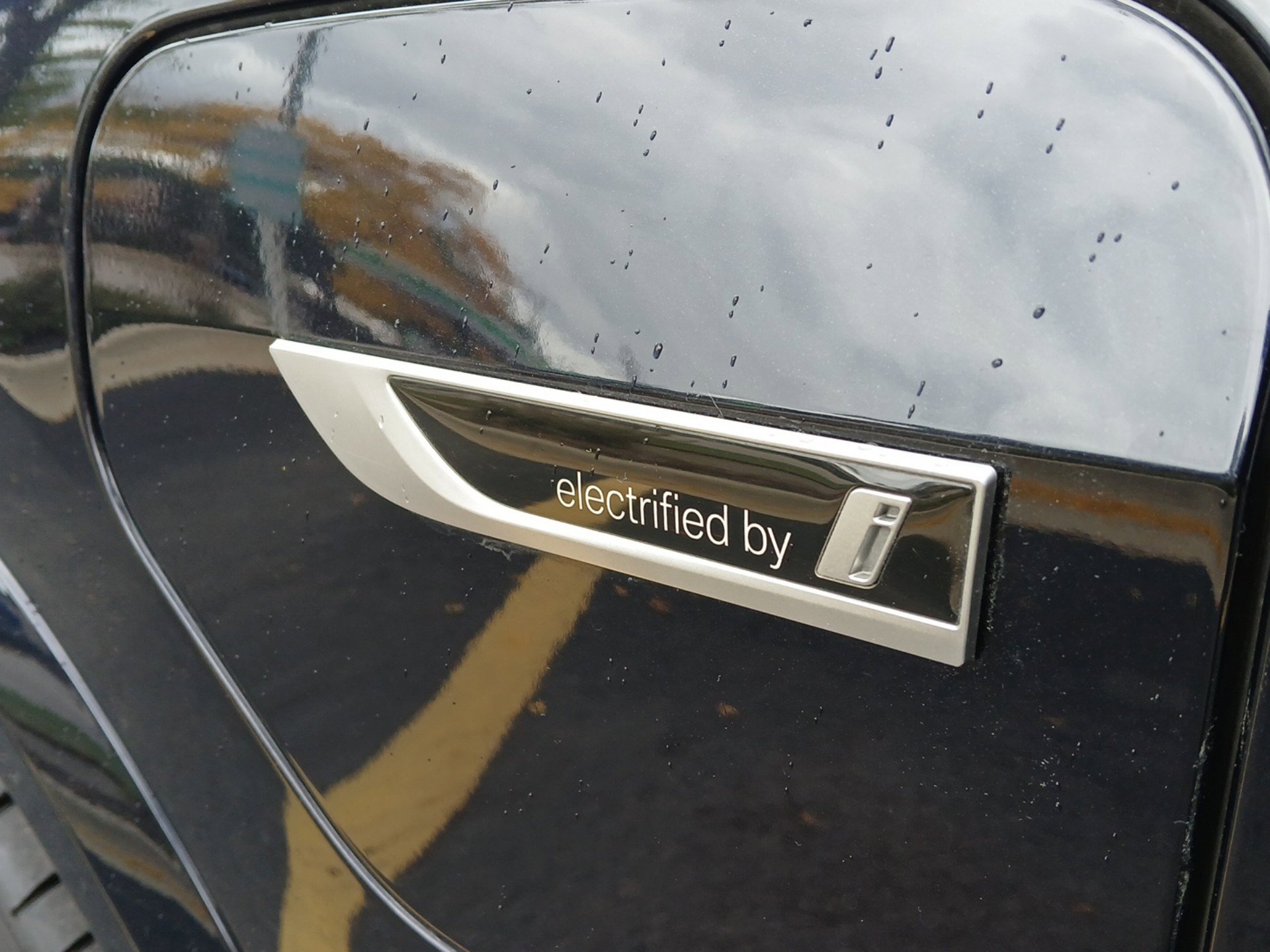 Used 2022 BMW X5 xDrive45e w/ M Sport Package image 31