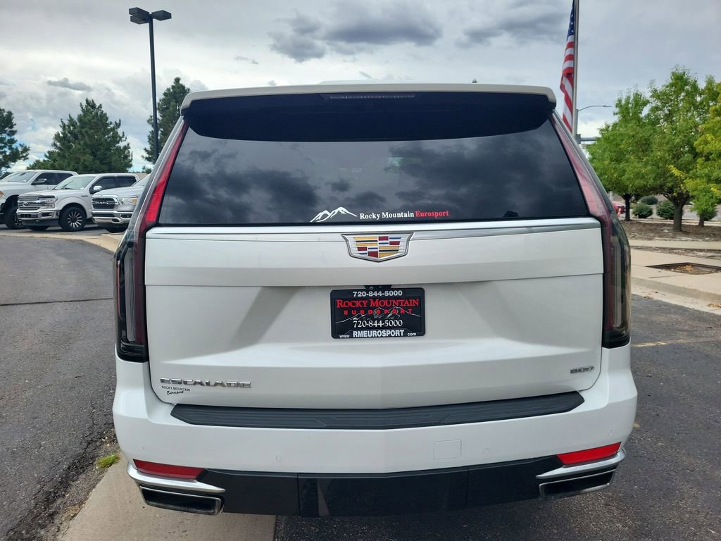 Used 2021 Cadillac Escalade Premium Luxury image 5