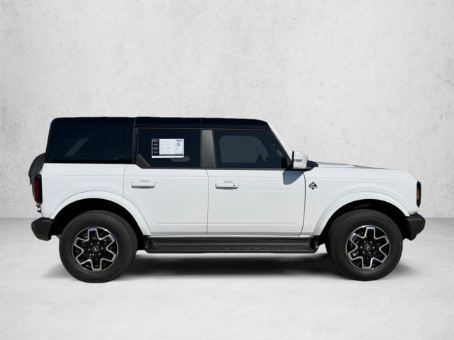 Used 2025 Ford Bronco Outer Banks AWD/4WD image 4
