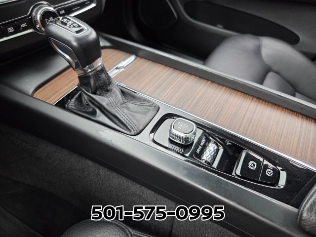 Used 2021 Volvo XC60 T5 Momentum w/ Protection Package Premier AWD/4WD image 30