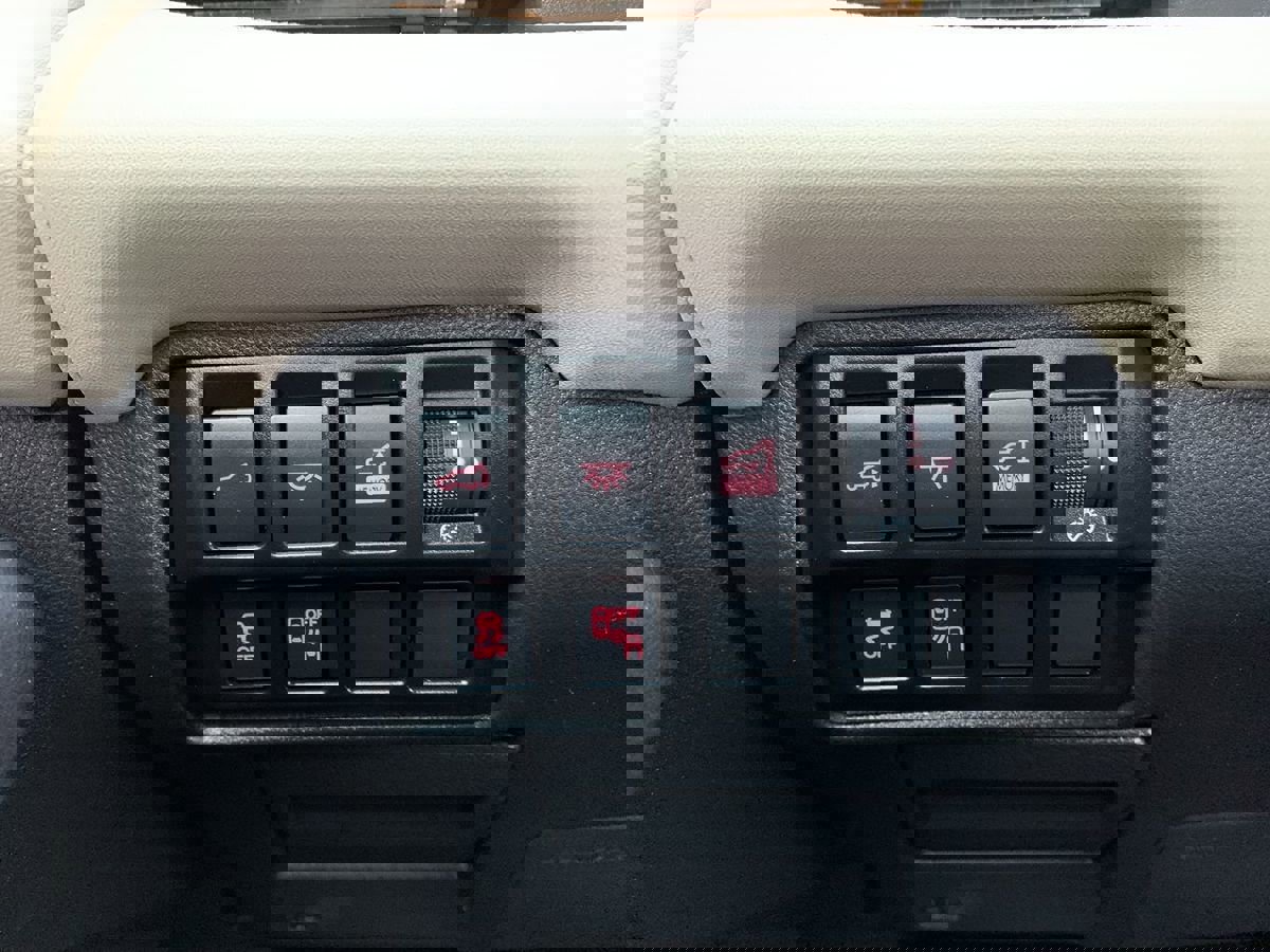 Used 2022 Subaru Ascent Touring AWD/4WD image 17