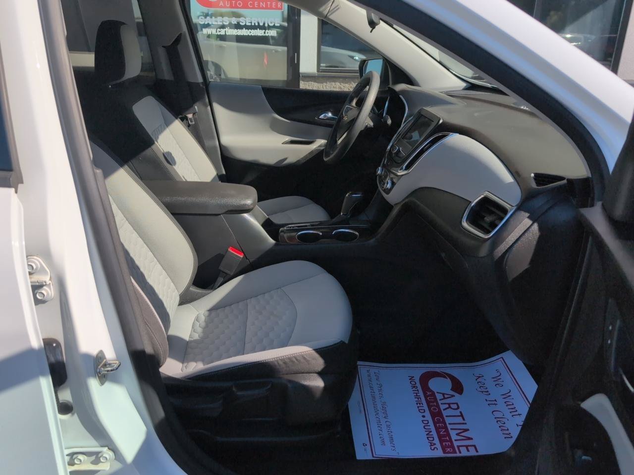 Used 2019 Chevrolet Equinox LS w/ LS Convenience Package FWD image 11