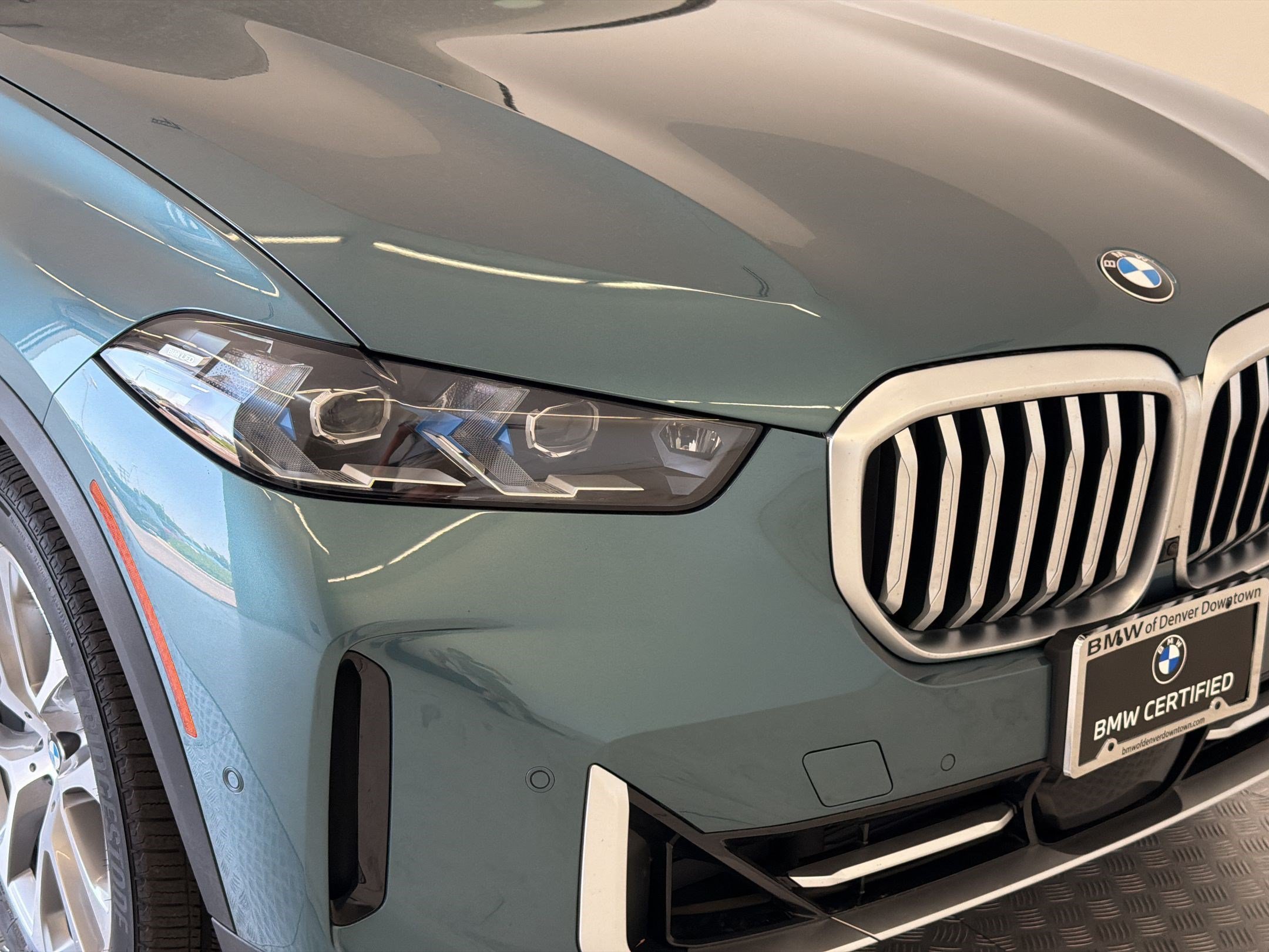 Used 2024 BMW X5 xDrive40i w/ Premium Package AWD/4WD image 12