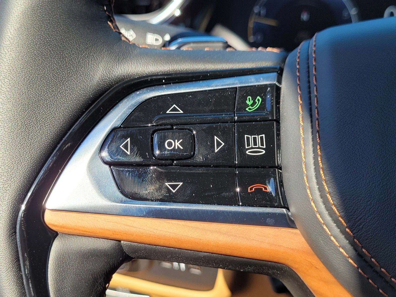 New 2025 Jeep Grand Cherokee Summit AWD/4WD image 22