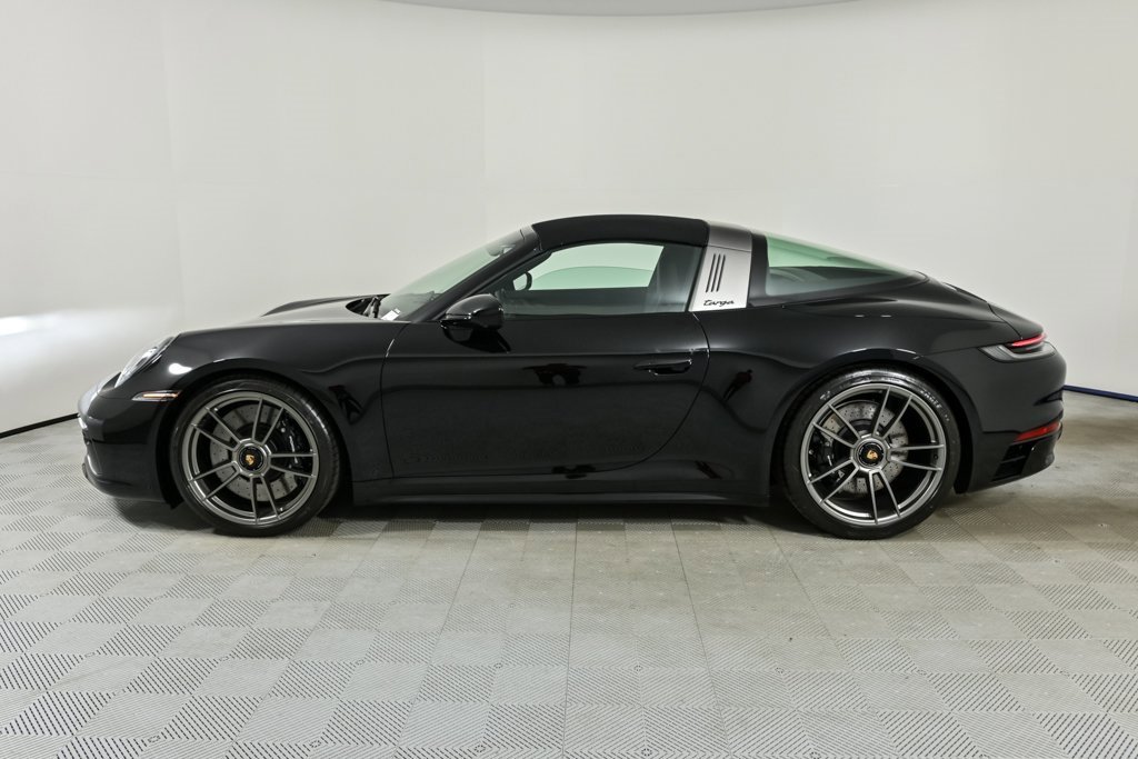 Certified 2024 Porsche 911 image 36