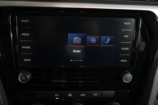 Certified 2021 Volkswagen Passat 2.0T S image 23