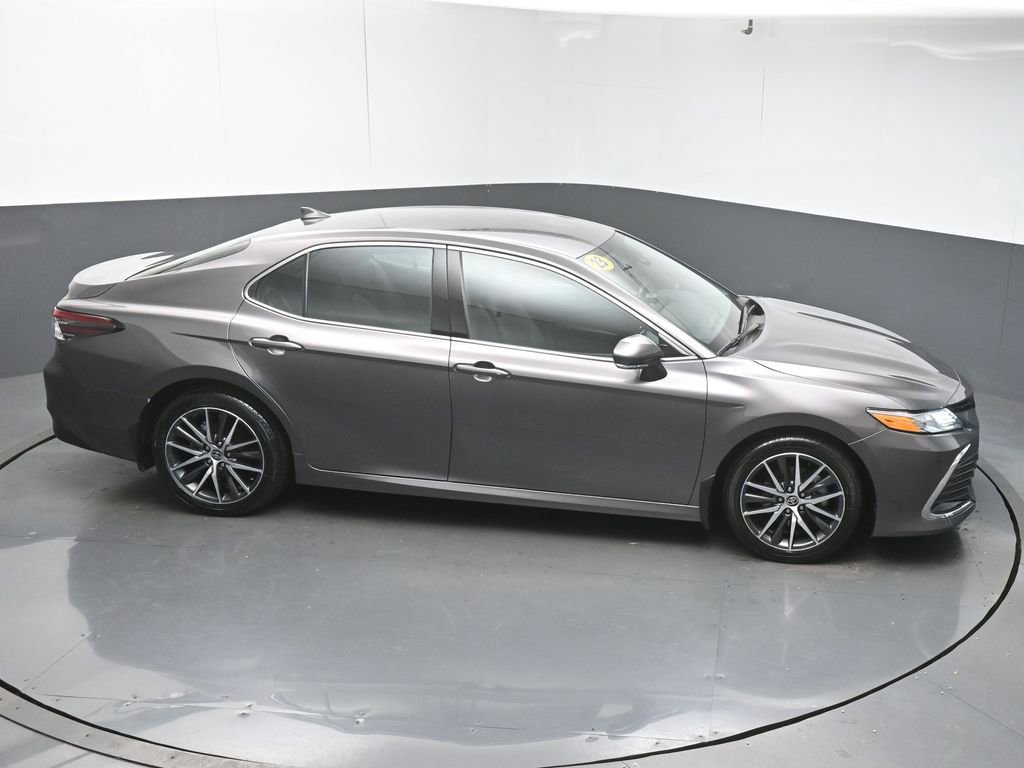 Used 2023 Toyota Camry XLE w/ Cold Weather Package image 45