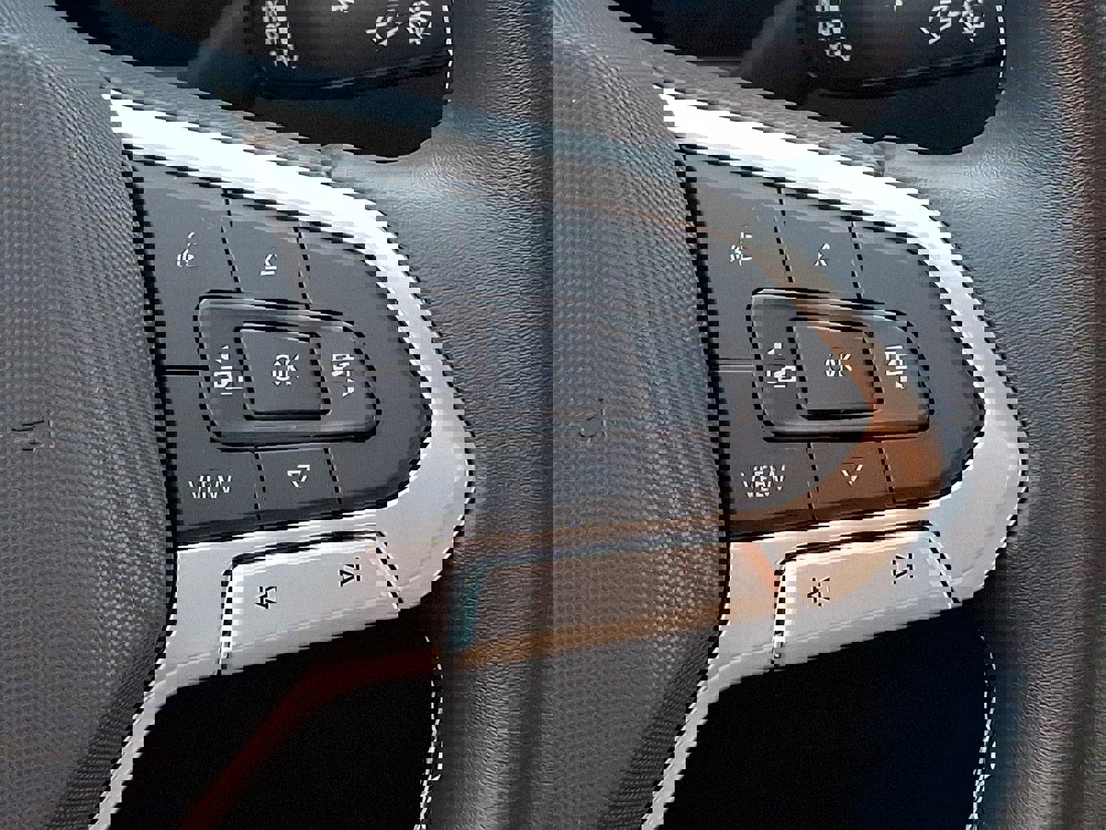 Used 2022 Volkswagen Tiguan SE image 22