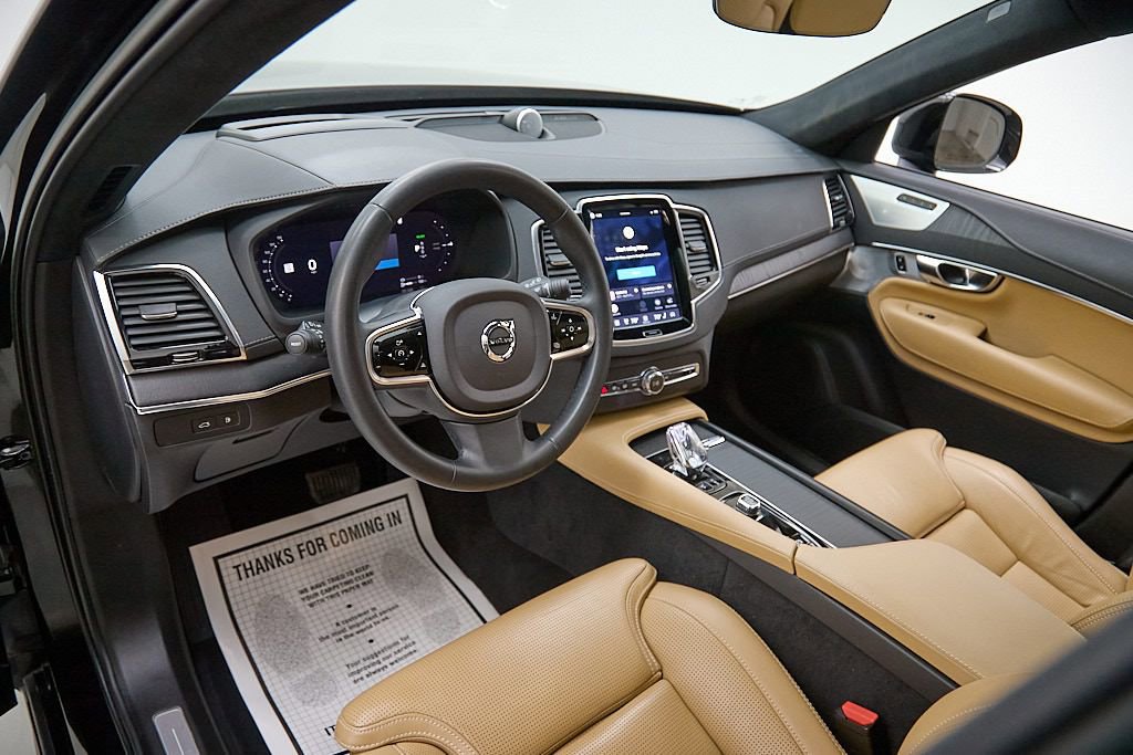 Certified 2023 Volvo XC90 T8 Ultimate w/ Lounge Package image 11
