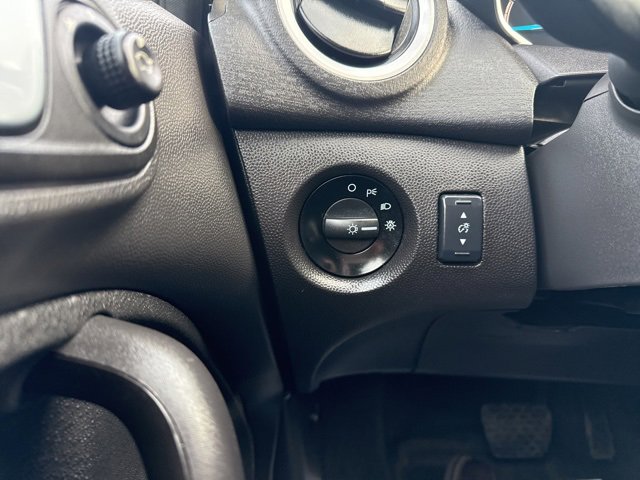 Used 2016 Ford Fiesta SE w/ Cold Weather Package image 18