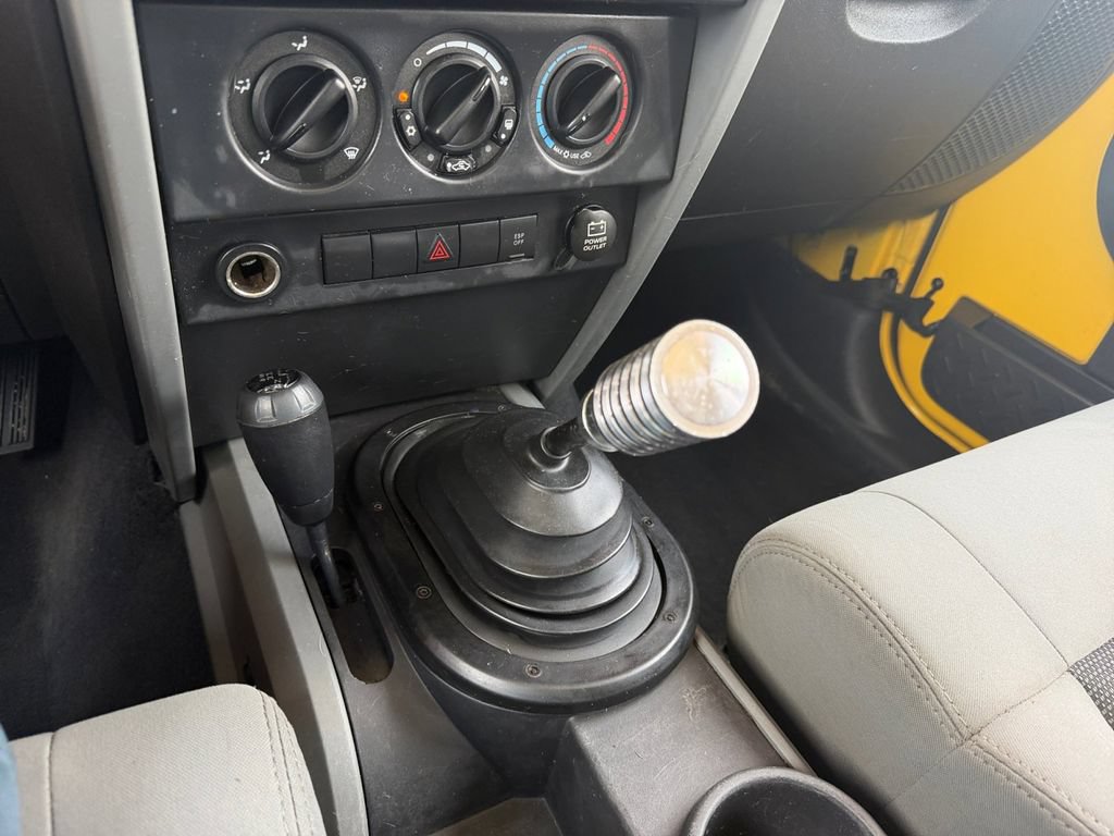 Used 2008 Jeep Wrangler Unlimited X AWD/4WD image 20