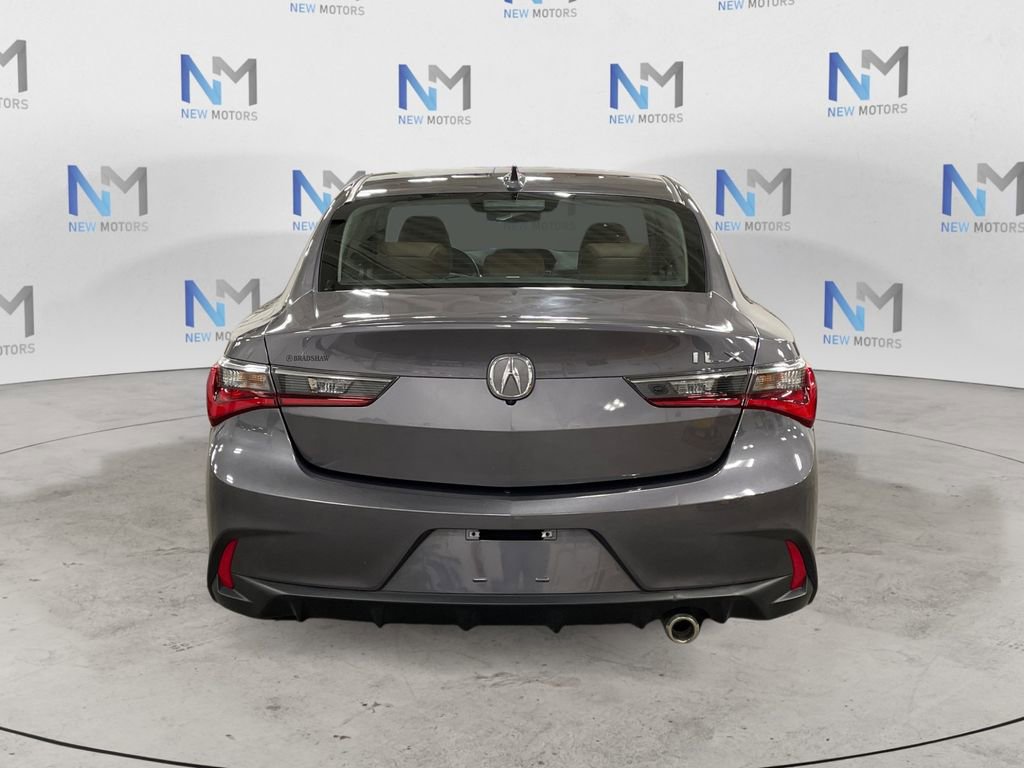 Used 2019 Acura ILX w/ Technology Package image 4