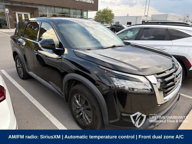 Used 2022 Nissan Pathfinder S FWD image 3