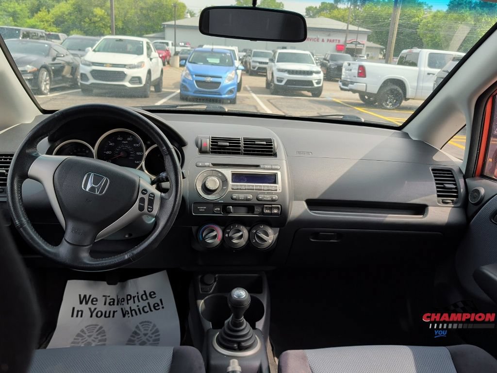 Used 2008 Honda Fit Sport image 31