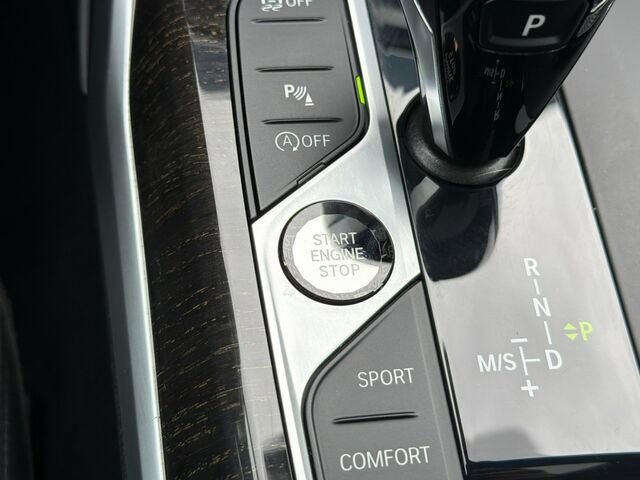 Used 2021 BMW 330i Sedan w/ Convenience Package RWD image 26