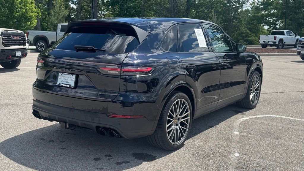 Used 2022 Porsche Cayenne S Platinum AWD/4WD image 7