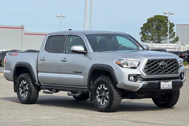 Certified 2022 Toyota Tacoma TRD Off-Road w/ Black Out Package (TMS) image 5