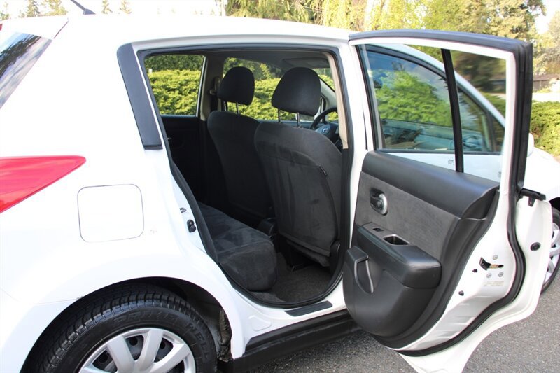 Used 2007 Nissan Versa 1.8 S w/ PWR Pkg FWD image 6