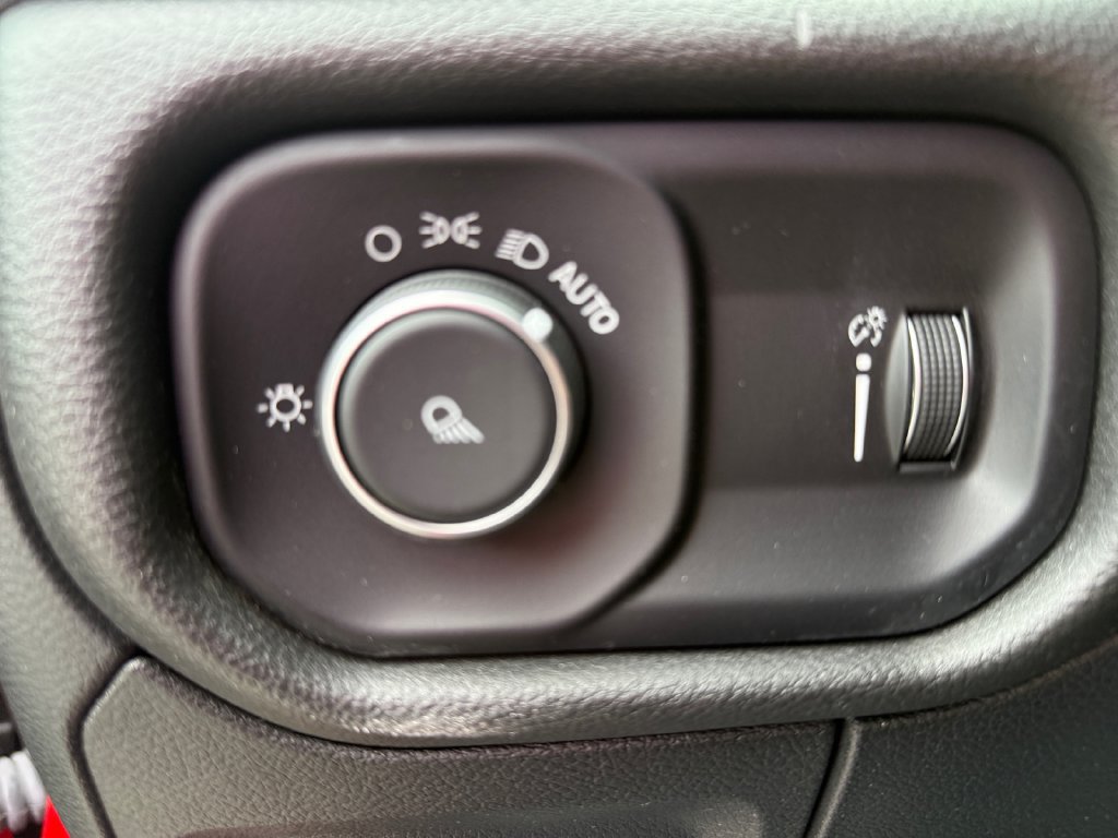 Used 2023 RAM 1500 Lone Star AWD/4WD image 20