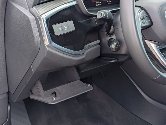 Certified 2025 Audi Q3 2.0T Premium AWD/4WD image 14