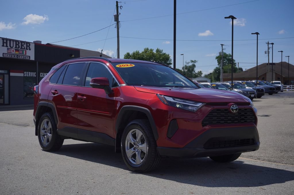 Used 2024 Toyota RAV4 XLE w/ Weather Package AWD/4WD image 9